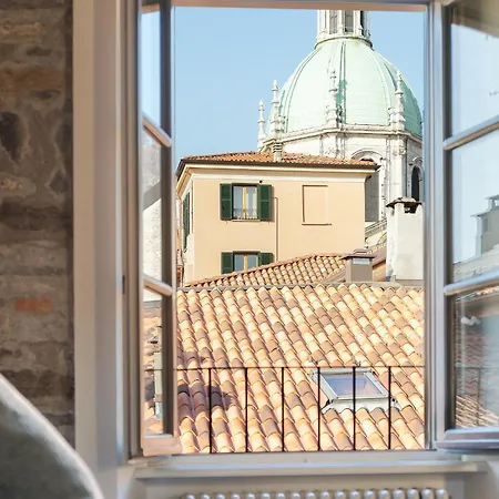 Vista Duomo Cuore Di 아파트 *
